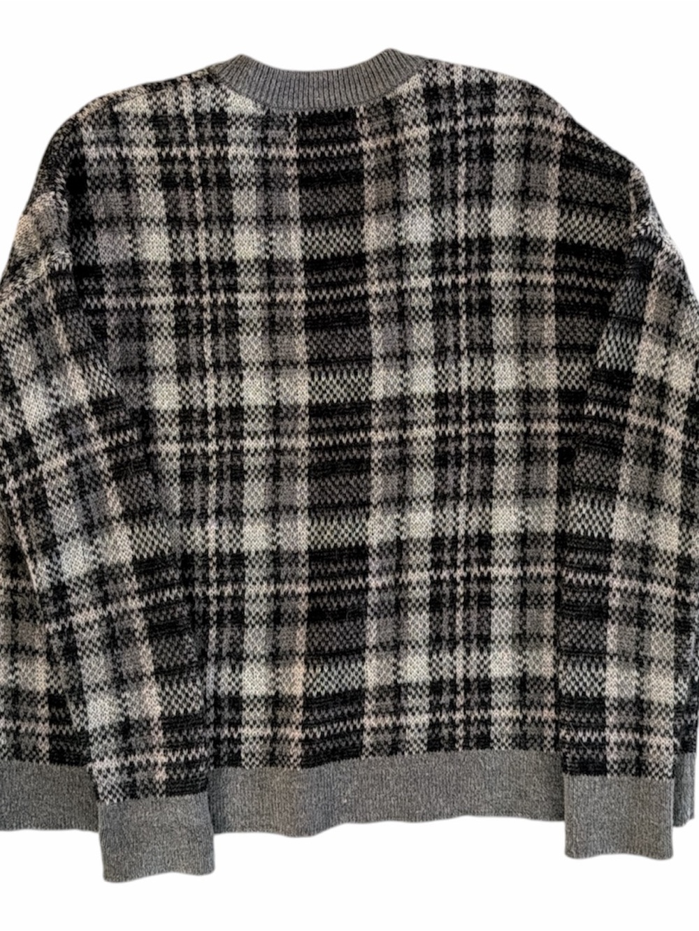 Banana Republic V-neck sweater, plaid pattern in black, grey, and cream